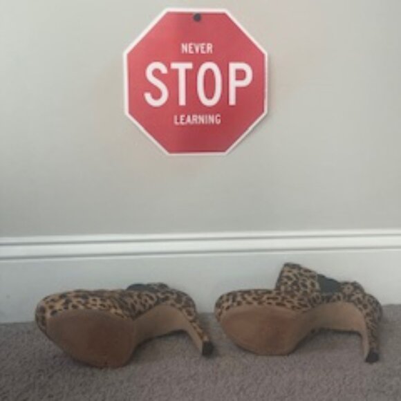 Jessica Simpson Leopard Platform Boots - Picture 3 of 3